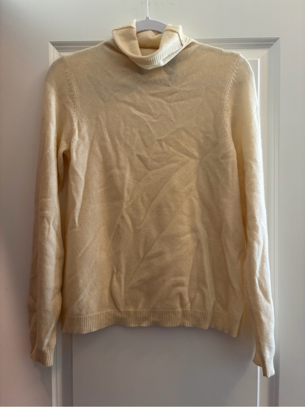 Cream Cashmere Turtleneck Sweater - Women's Lightweight Knit